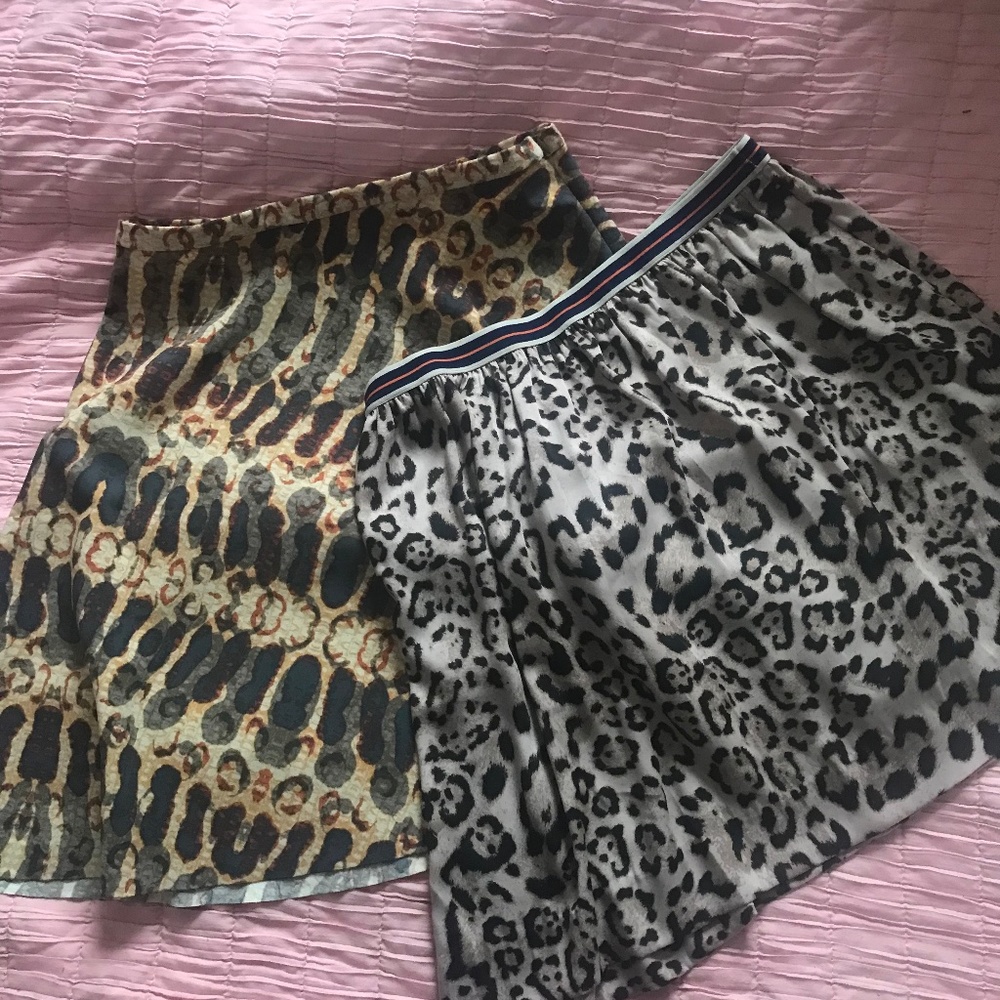 Bundle of 2 tiger print skirts